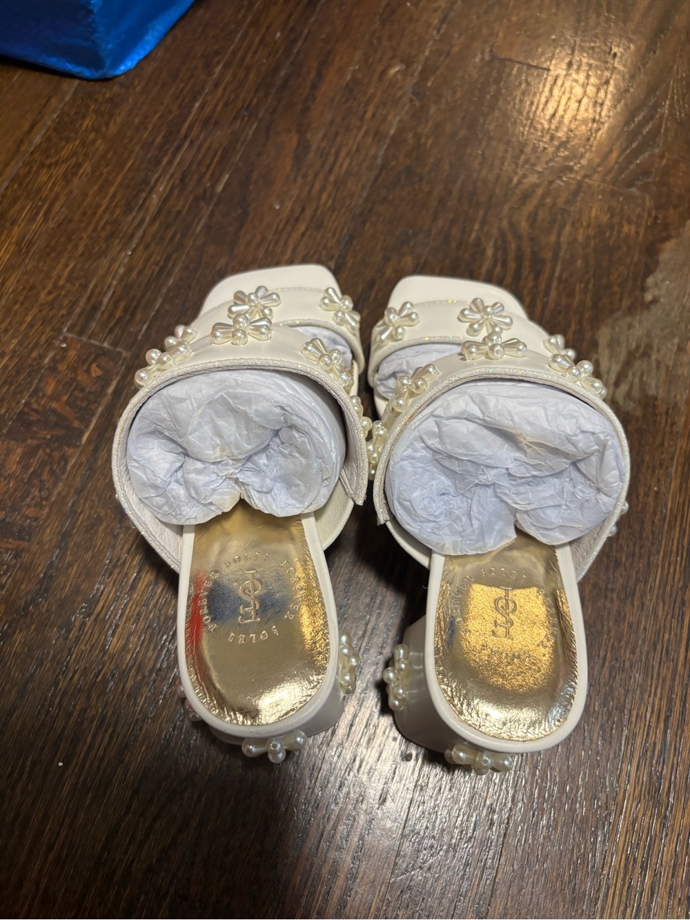 Forever Soles, Floral Pearl-Embellished Block Heel Sandals, Size 37 - Picture 7 of 7